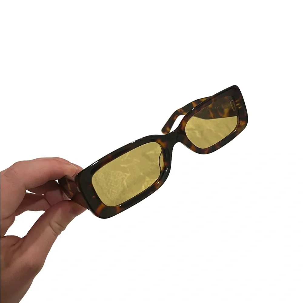 Tortoiseshell Rectangle Sunglasses with Yellow Lenses